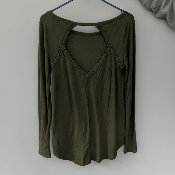 Long Sleeved Hollister Top - Picture 4 of 4